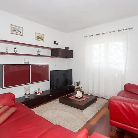 Apartman Luxury Lada With A Seaview Kastela