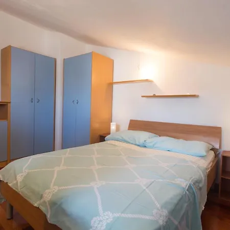 Luxury Lada With A Seaview *